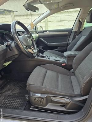 Volkswagen Passat 2020 - imagine 6