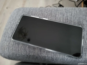 Samsung s21 in perfect condition 