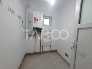 Spatiu comercial la prima inchiriere 105 mp 3 cai de acces DN + curte - imagine 4