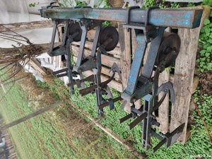 Prășitoare pe 3 rânduri 