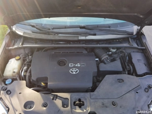 Toyota avensis T27 2.2d 150cp 240000km 2009 - imagine 6