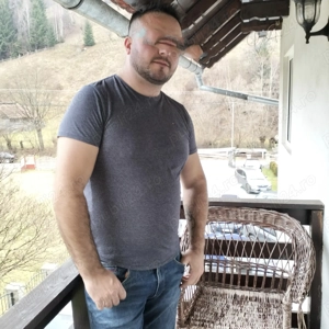 Baiat generos,ofer discretie si atentie