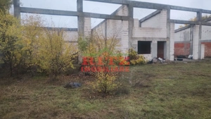 Teren intravilan  + constructie  pretabila HALA