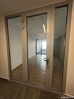Inchiriez spatiu birouri clasa A, in Pitesti, ultracentral, open-space - imagine 7