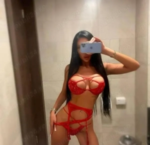 Prima ora  la tine!!!! Slim cu forme cu silicoane