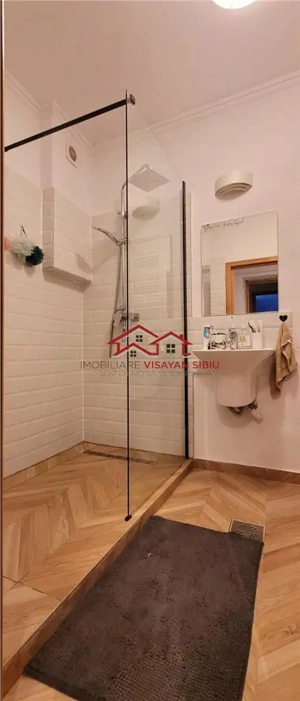 apartament spatios la casa cu gradina,Cisnadie,comision 0 - imagine 12