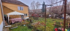 apartament spatios la casa cu gradina,Cisnadie,comision 0 - imagine 2