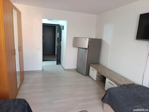 Închiriez garsonieră, termen lung 