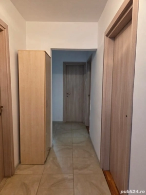 Inchiriez apartament decomandat cu trei camere etaj 2 4 in Drumul Taberei zona Romancierilor - imagine 6