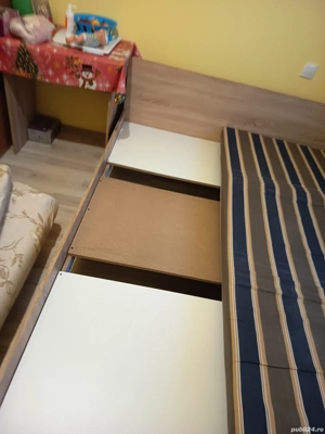 De vînzare pat matrimonial.