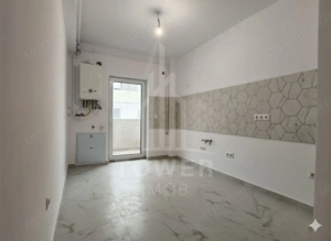 Apartament 2 camere decomandat D-na Stanca et.2