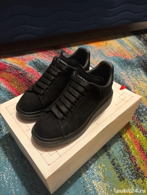 Alexander McQUEEN piele intoarsa 