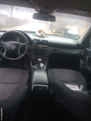 Vînd Mercedes clasic w203