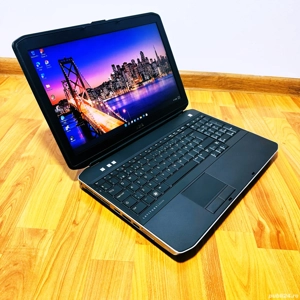 Laptop DELL IntelCore i3, 15.6  Full HD, 500GB, Windows 11, DVD-RW, Livrare GRATUITA