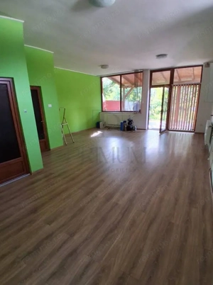 MEHALA - INDIVIDUALA - 5 CAM - 3 BAI - RENOVATA - CENTRALA - CURTE