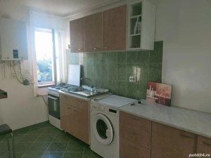 Închiriez apartament 