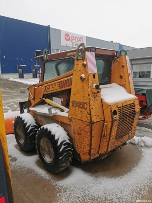 Miniincarcator bobcat skid steer case 1845c fabricat în America