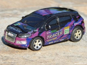 Jucarie Audi Q7 RC din plastic doar pentru piese scara 1:72