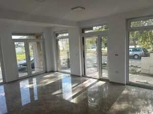 Spatiu comercial de inchiriat | Braytim | Loc de parcare | Disponibil imediat