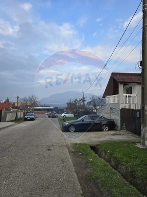 Casă / Vilă cu 4 camere de vânzare în zona Periferie