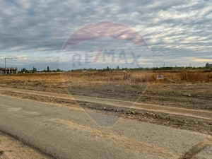 Teren 9400 mp Strada Gura solcii - imagine 9