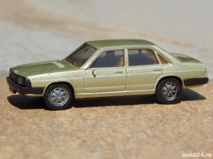 Macheta Audi 100 GL 5E Herpa West Germany scara 1:87 din plastic uzata