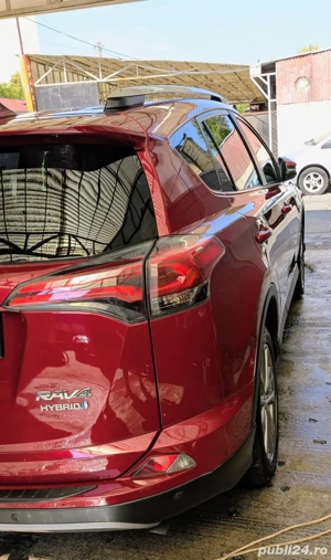 Toyota RAV 4 primul proprietar în România - imagine 2