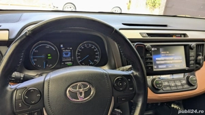 Toyota RAV 4 primul proprietar în România - imagine 3