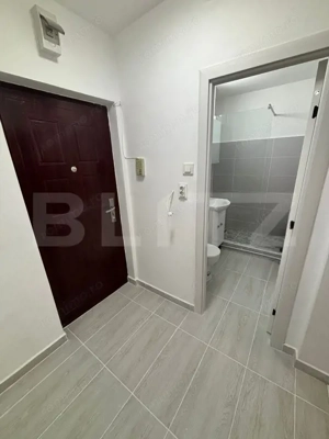 Garsonieră luminoasă, renovată recent - zona Noua - imagine 3