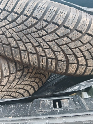 Vind 2 cauciucuri Bridgestone 