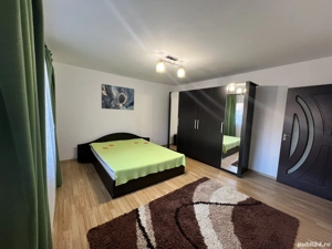 Inchiriez apartament 3 camere, zona Lipovei