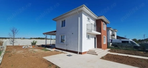 Buftea Crevedia, Vila P+1, zona superba, langa lac - imagine 3