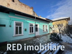Spațiu comercial + locuință, dublu acces stradal | Teren 300 mp | RED Imobiliare
