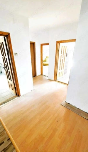 Apartament cu 3 camere, Savenilor - imagine 2