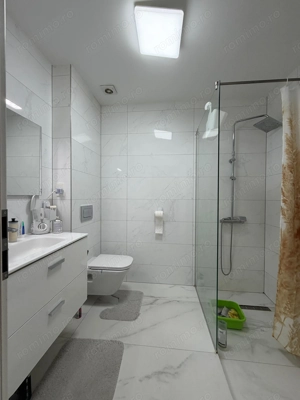 APARTAMENT CU 2 CAMERE IN ZONA KAUFLAND-DUMBRAVITA LA 480 EURO - imagine 2