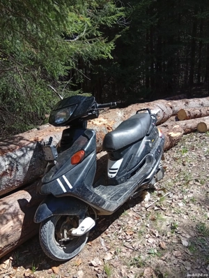 Vând scuter 125cc yamaha - imagine 2