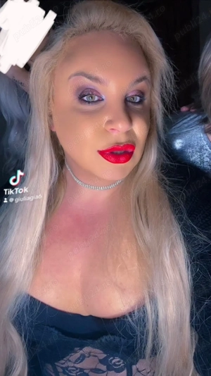 Profil real TS Mia - Confirmare 100%reala