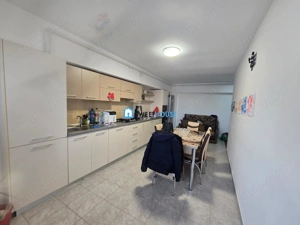 Apartament cu trei camere  constructie recenta - imagine 7