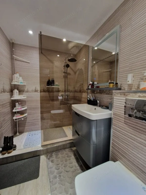 Apartament 2 camere, 48 mp, zona Hotvon - imagine 8