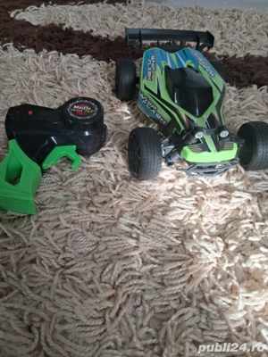 masină cu telecomandă  