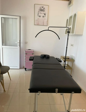 Inchiriez post manichiura si camera extensii gene - imagine 2