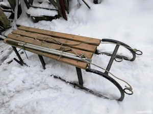 Vînd sanie metal .Dimensiuni L.1.600 .l.50. î. 40 