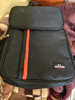 Ghiozdan nou de vanzare