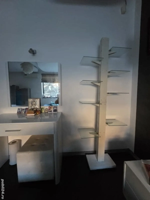 Stativ 8 etajere pătrate din sticlă, H 1m80