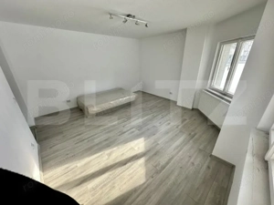 APARTAMENT 3 CAMERE DECOMANDAT IN ZONA DEOSEBITA CU VEDERE SPRE BULEVARD - imagine 12