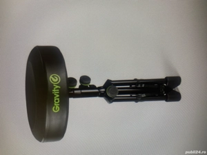 Vând scaun Grafity orgă, chitară etc