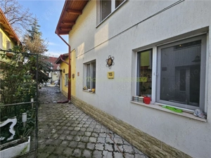 Casa spatioasa de inchiriat Bartolomeu (Curte comuna) - imagine 6