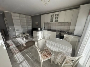 Apartament 2 camere superb, mobilat complet, zonă liniștită, parcare proprie