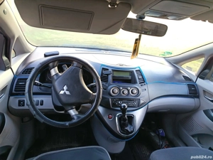 Vând Mitsubishi Grandis 2.0 2006 6 locuri 337 km - imagine 3