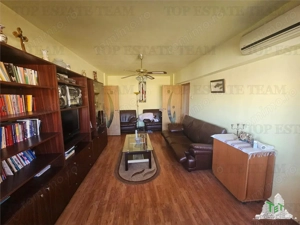 Apartament 3 camere metrou Gorjului (posibilitate centrala)